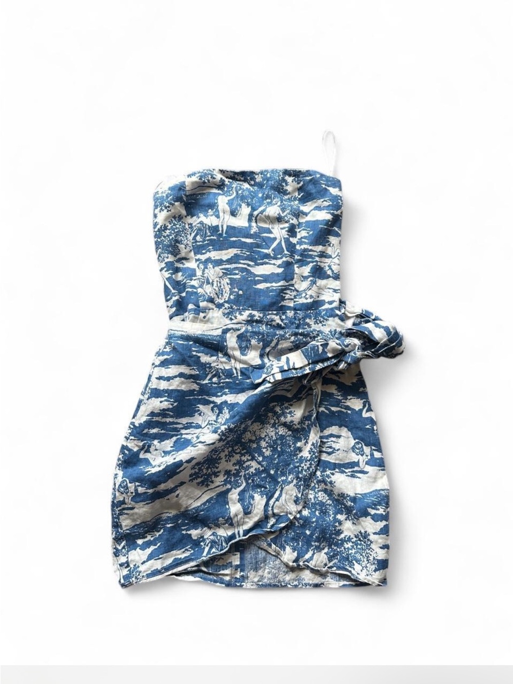 Reformation white and blue toile de jouy print mini dress #toile #french